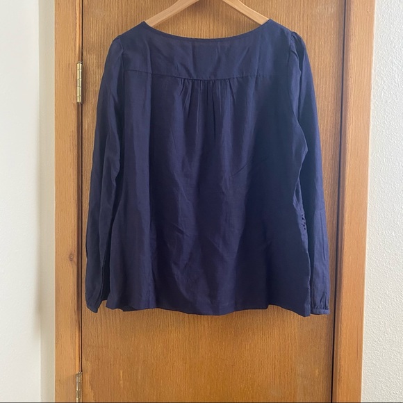 LOFT • Sheer Pleated Peasant Top Cutout Detail - L - Picture 3 of 16